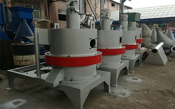 環(huán)保木粉機