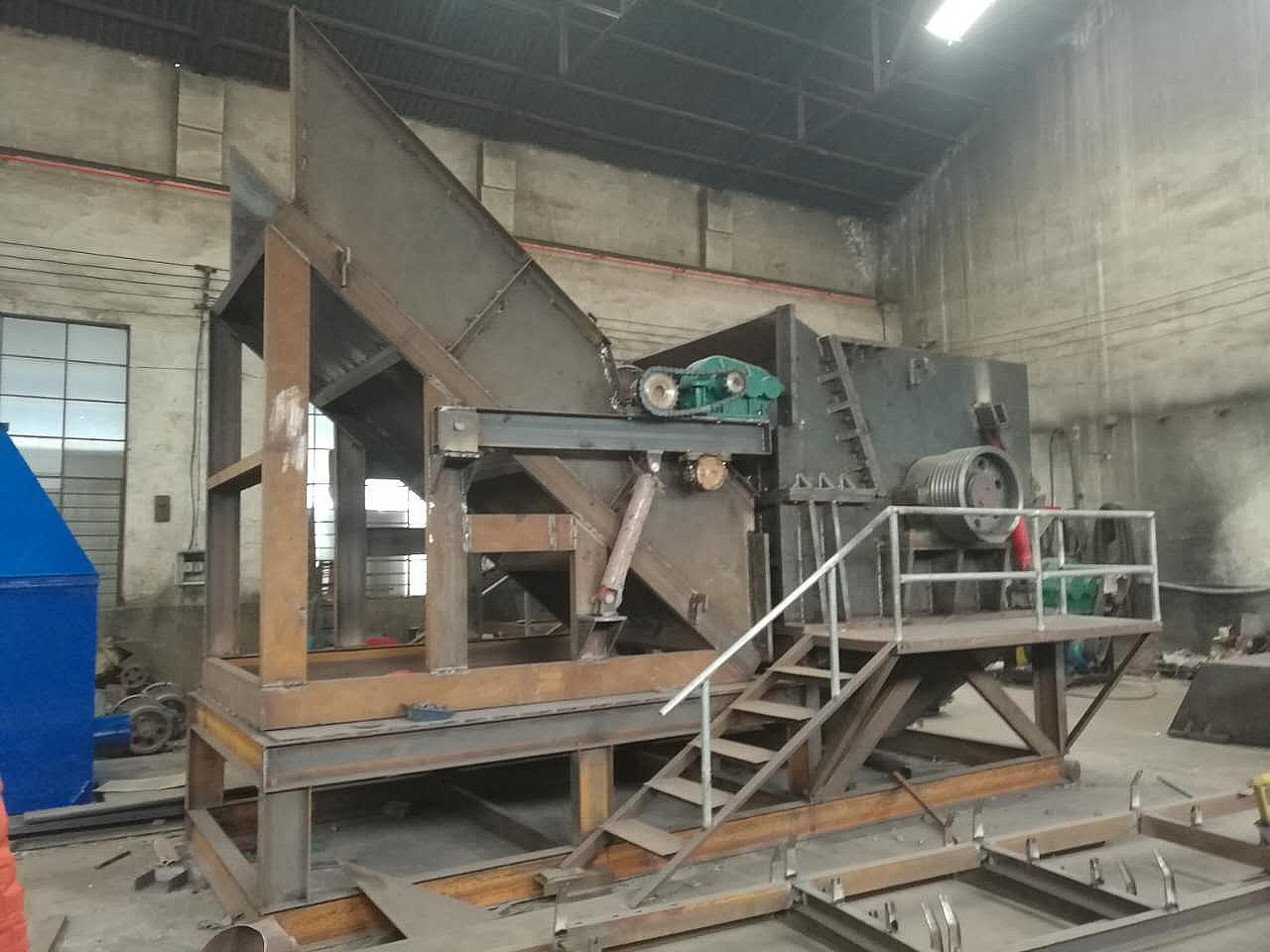 廢舊彩鋼瓦破碎機